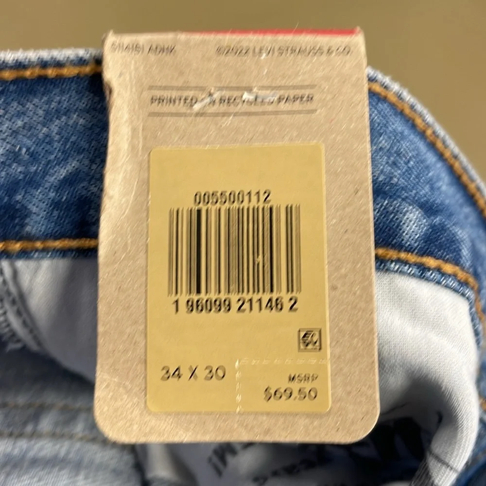 Levi’s 550 RELAXED Light Wash Distressed Jeans NWT 34/30